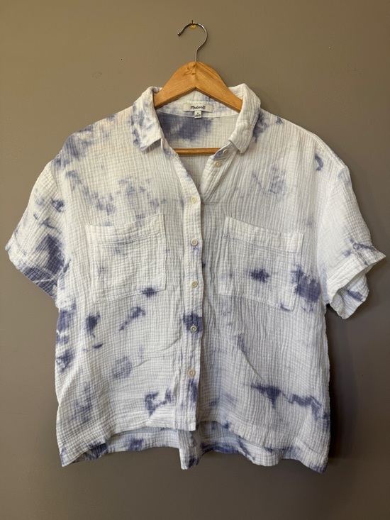 Madewell Tops - Madewell White Shirt with Light Blue Tie-Dye Accents